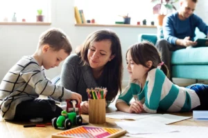 Evde Sıkılan Çocuklar İçin 7 Yaratıcı Aktivite