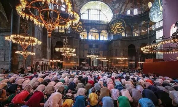 Ayasofya-i Kebir Camii 40 milyon ziyaretçiyle rekor kırdı
