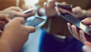Tarihi Telefon Markası Motorola Türkiye'ye Geri Dönüyor