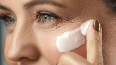 Cildin Erken Yaşlanmasını Önlemek İçin Uzmanlardan Etkili Öneriler