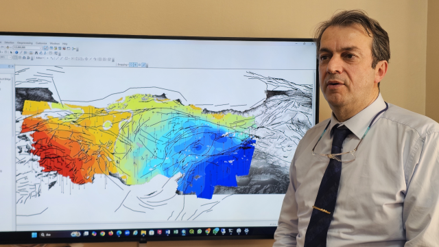 Araştırma tam 3 yıl sürdü, ilk kez tespit edildi: Türkiye ikiye bölünebilir! Araştırma tam 3 yıl sürdü, ilk kez tespit edildi: Türkiye ikiye bölünebilir!