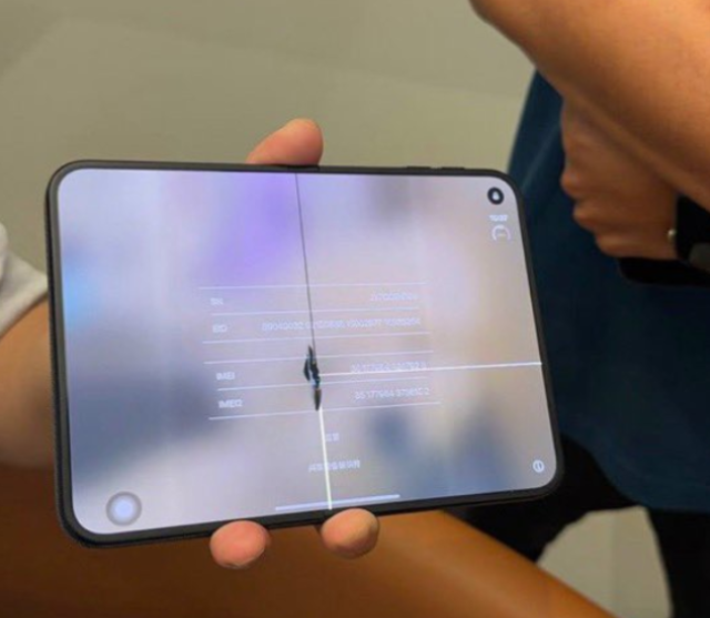 Araba fiyatına satılan telefonda büyük kriz! Dev şirket sessizliğini bozdu